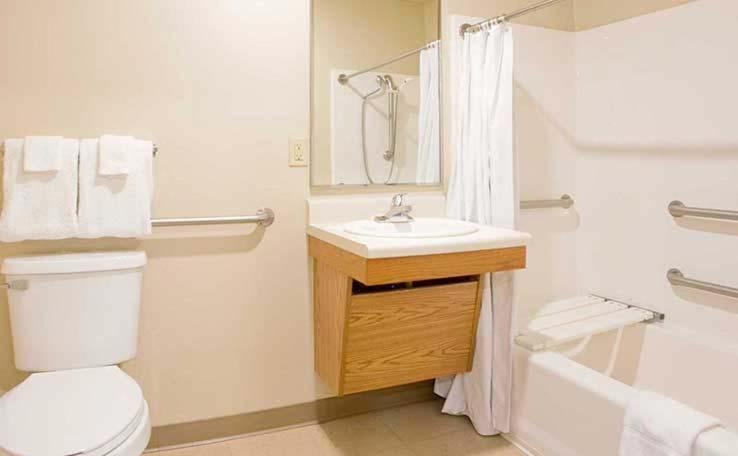 Woodspring Suites Holland - Grand Rapids Luaran gambar